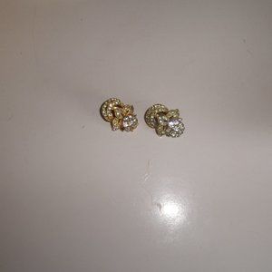 Vintage clip earrings gold rhinestones flowers